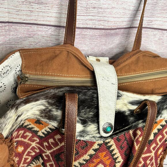 Myra Leather Cotton Boho Western Rodeo Berry Cowhide Weekender Zipper Tote Bag - Picture 13 of 15